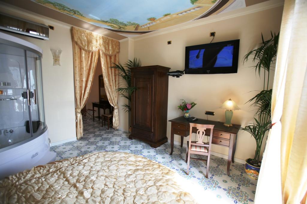 Hotel Sottovento サンテジーディオ・デル・モンテ・アルビーノ エクステリア 写真